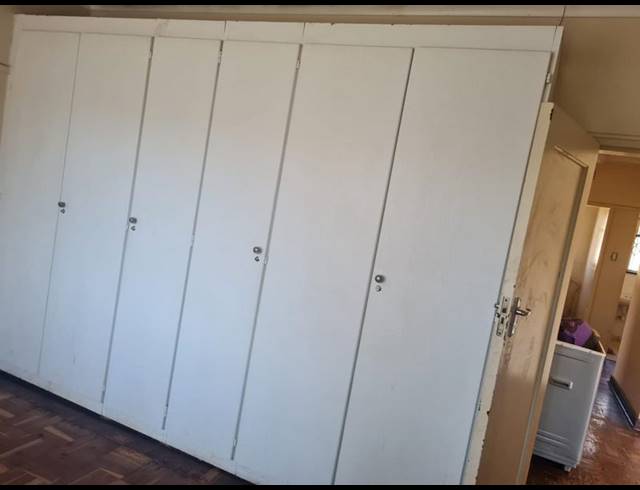 7 BEDROOM HOUSE FOR SALE IN WESTONARIA